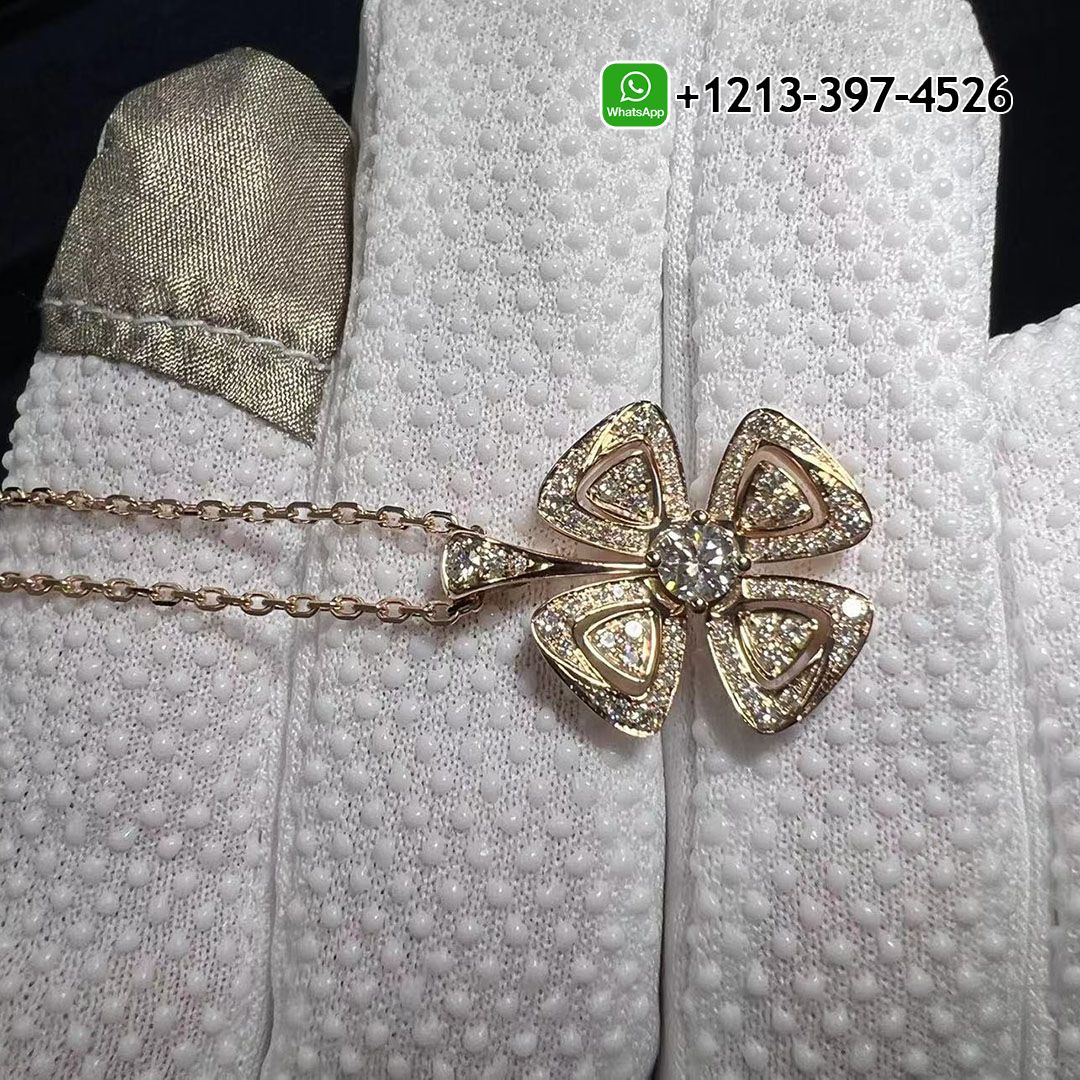 Bvlgari Fiorever 18k Rose Gold Central Diamond Pendant Necklace